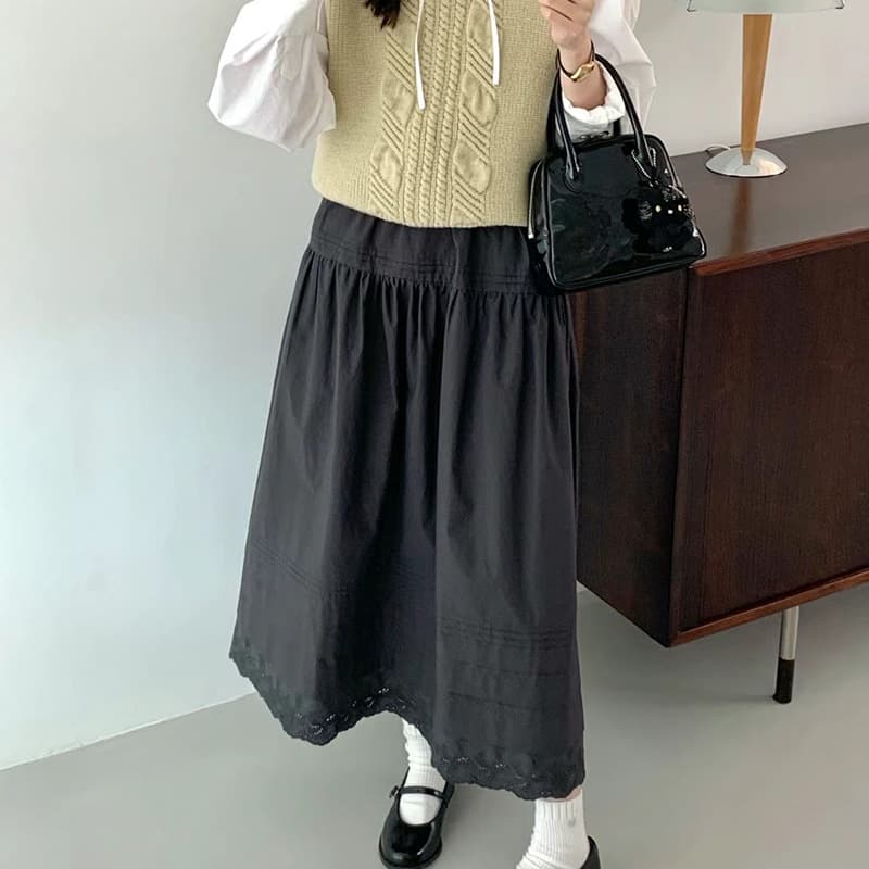 大人かわいい服 裾レース フレアロングスカート