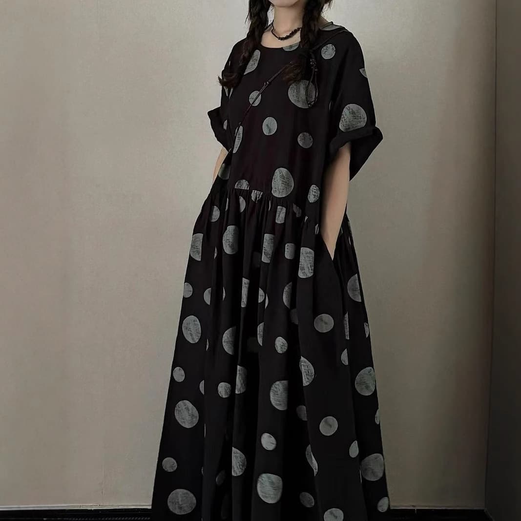 大人かわいい服 レトロ水玉柄マキシワンピース