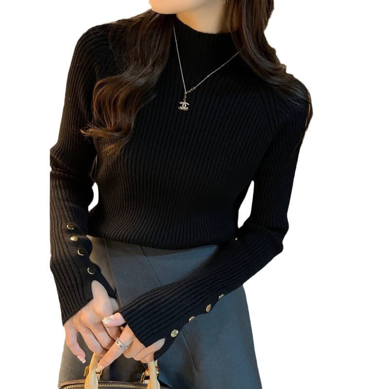 大人かわいい服 袖ボタンデザインモックネックリブニット