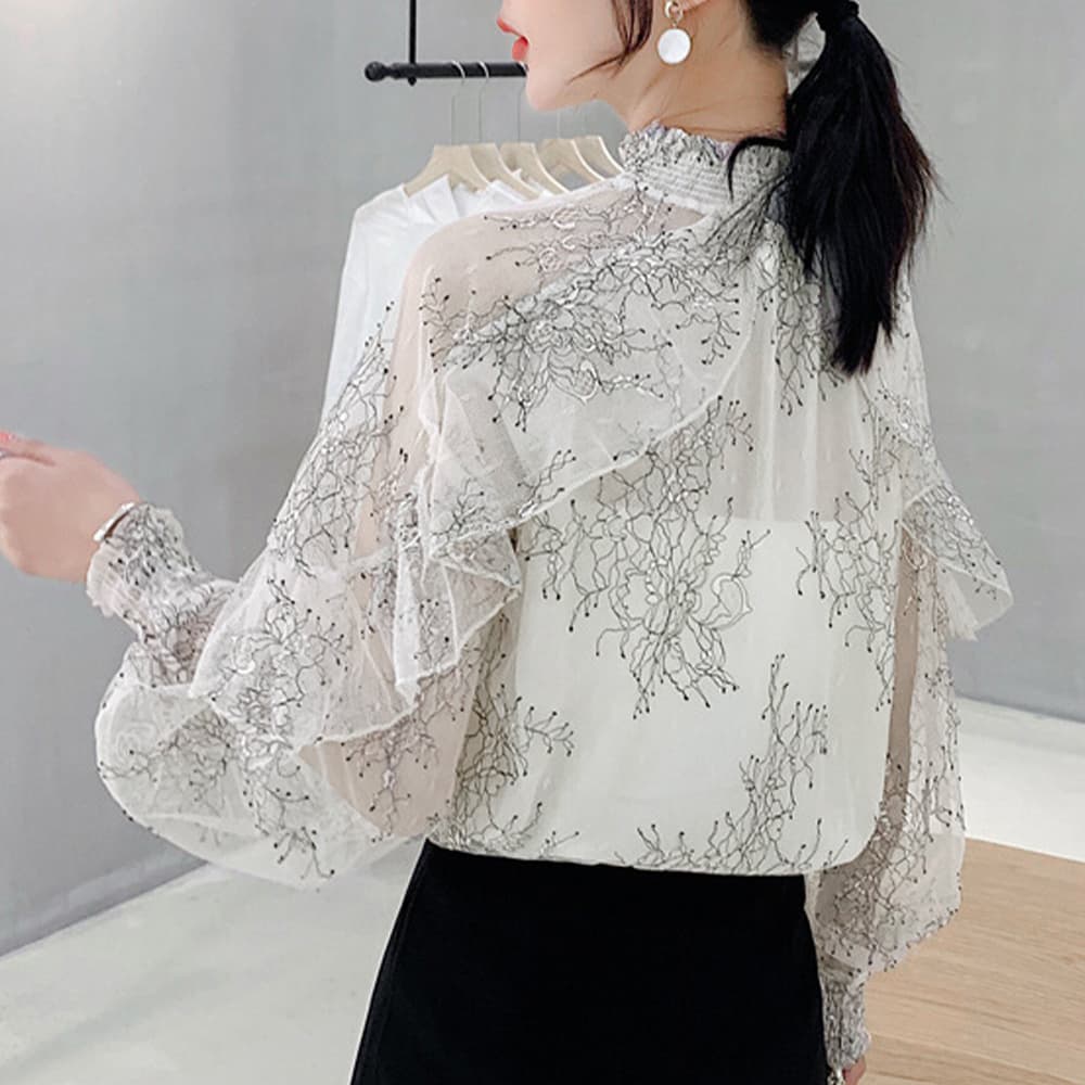 大人かわいい服 花柄シアーレース ハイネックトップス