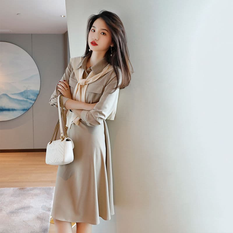 大人かわいい服 上品シャツカラーフレアワンピース