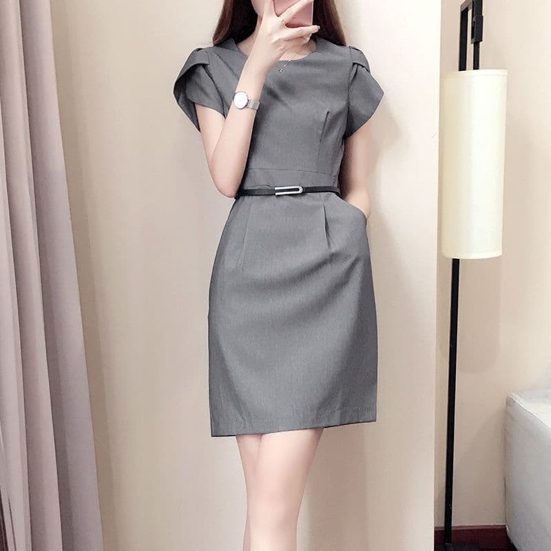 大人かわいい服 ウエストマーク シルエットワンピ