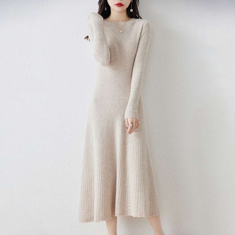 大人かわいい服 美シルエットリブニットロングワンピース