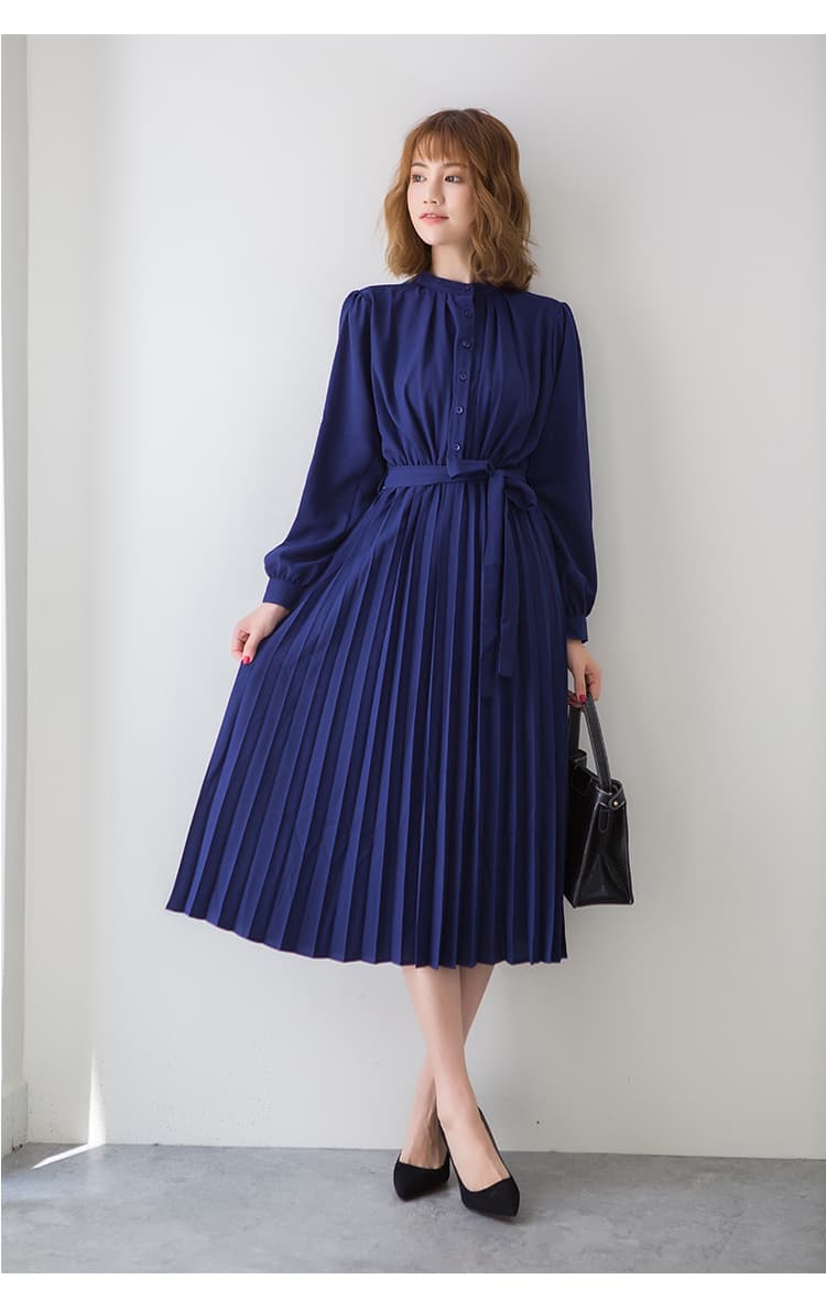 大人かわいい服 ャザープリーツリボンワンピース