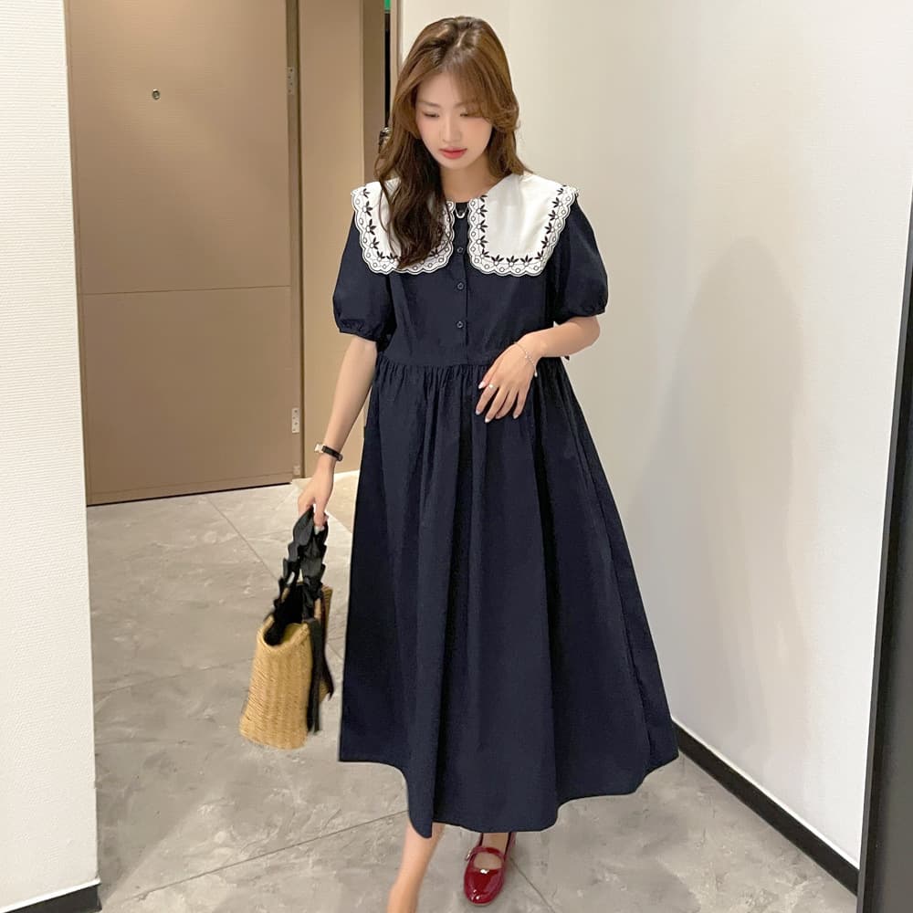 大人かわいい服 刺繍レース襟付きパフスリーブワンピース