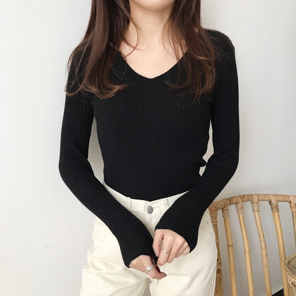 大人かわいい服 上品Vネック リブニット トップス