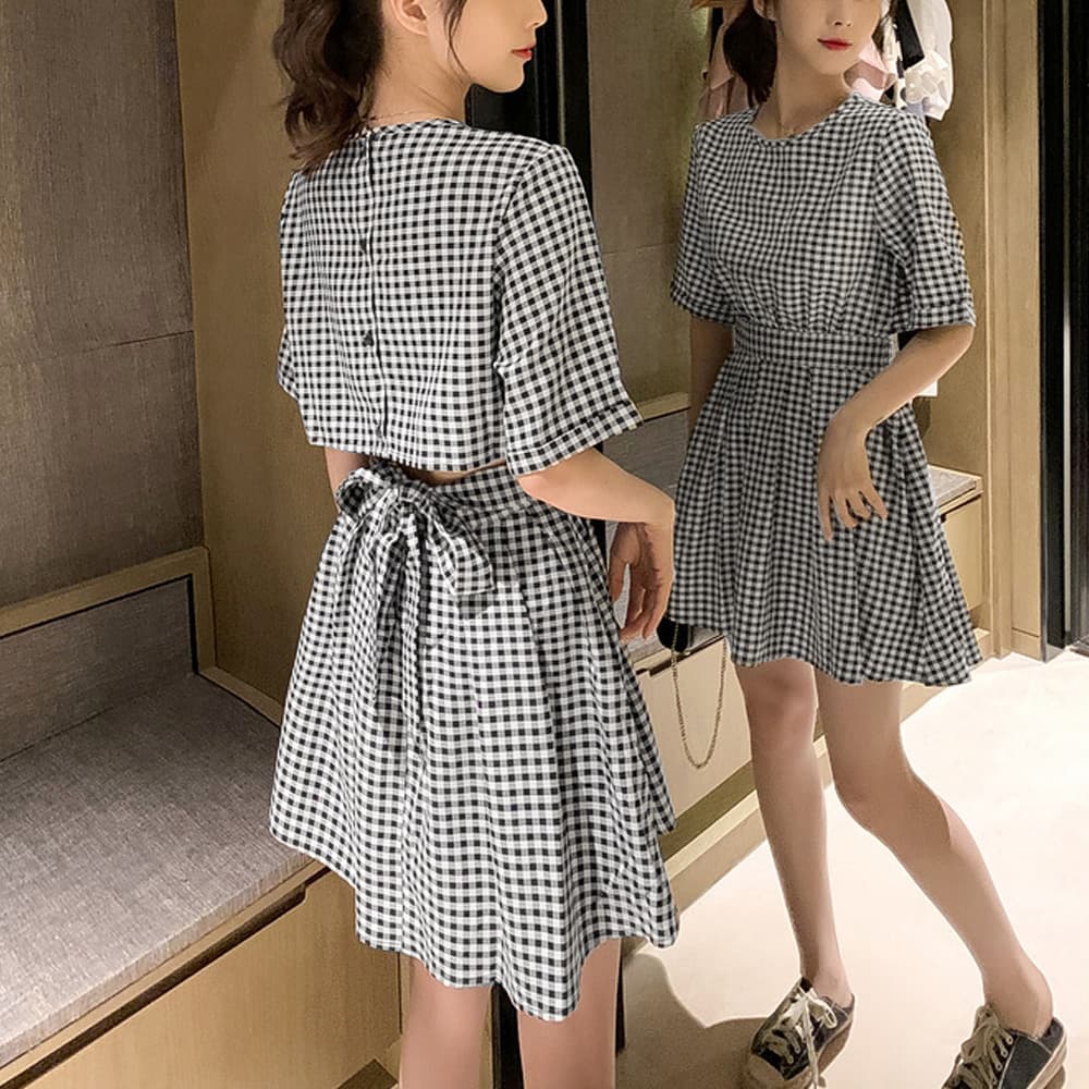 大人かわいい服 バックオープン ギンガムチェックワンピース