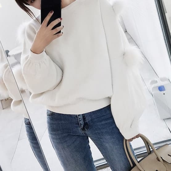 大人かわいい服 ふんわり袖のシンプルプルオーバートップス