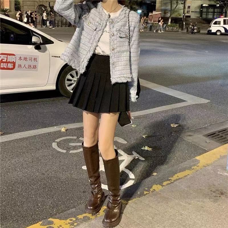 大人かわいい服 フリンジツイード丸襟ノーカラージャケット