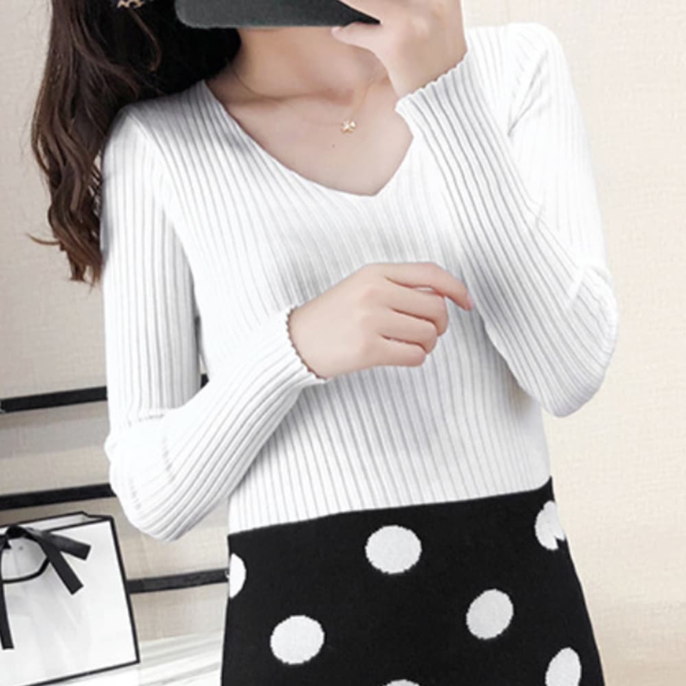 大人かわいい服 上品Vネック リブニット トップス