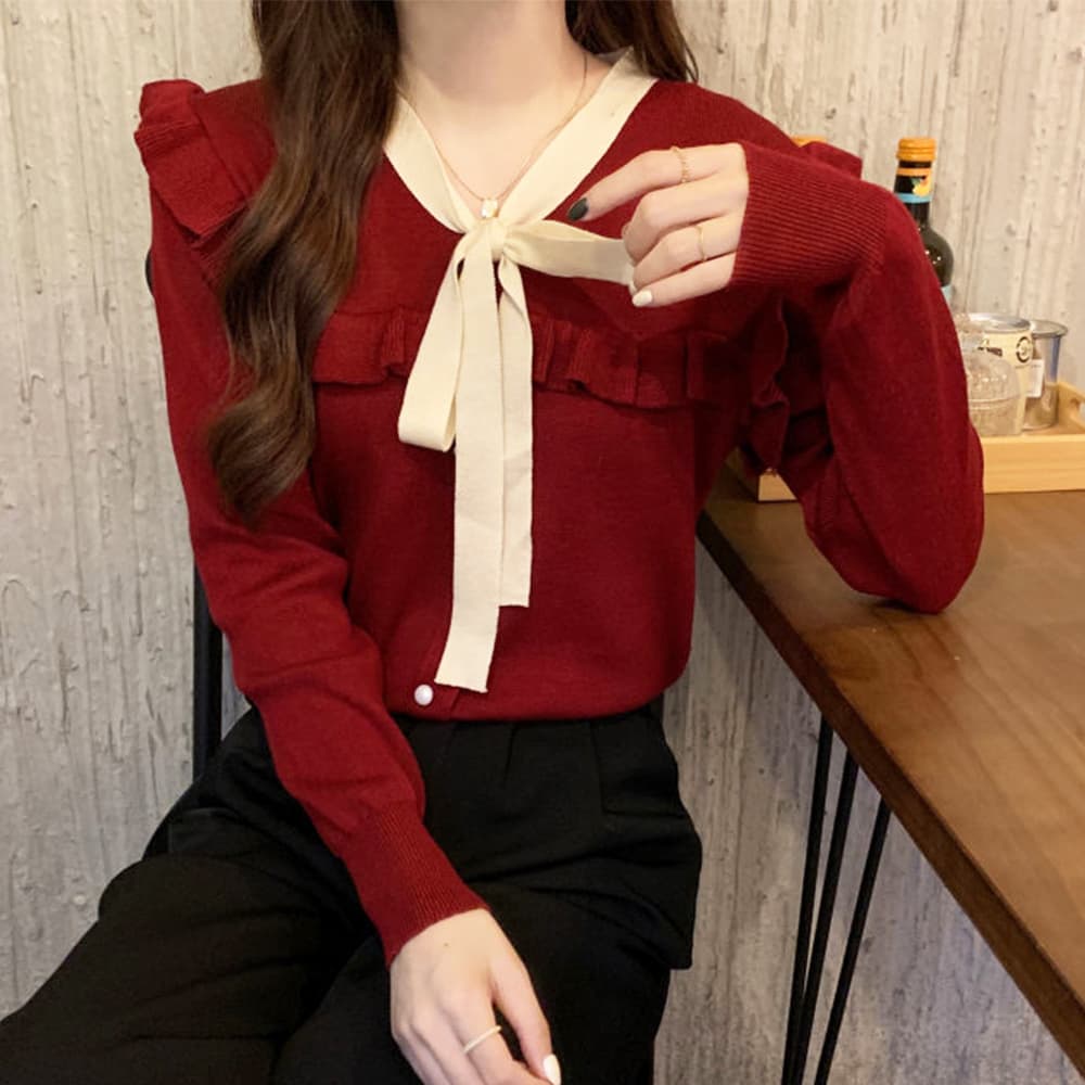 大人かわいい服 フリルリボン付きニットトップス 大人可愛い
