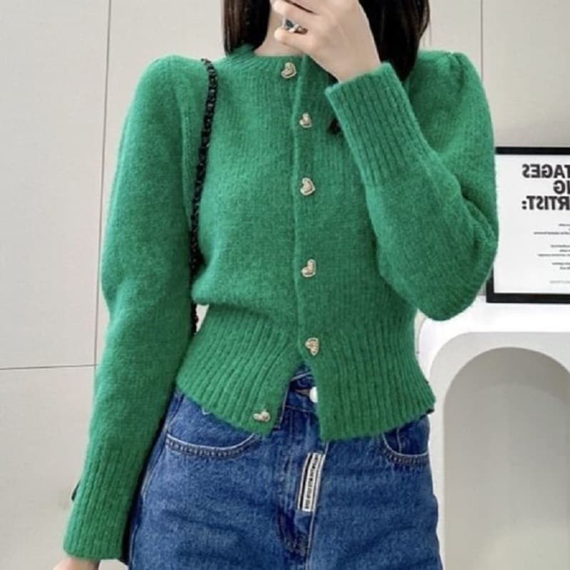 大人かわいい服 パフスリーブハートボタンカーディガン