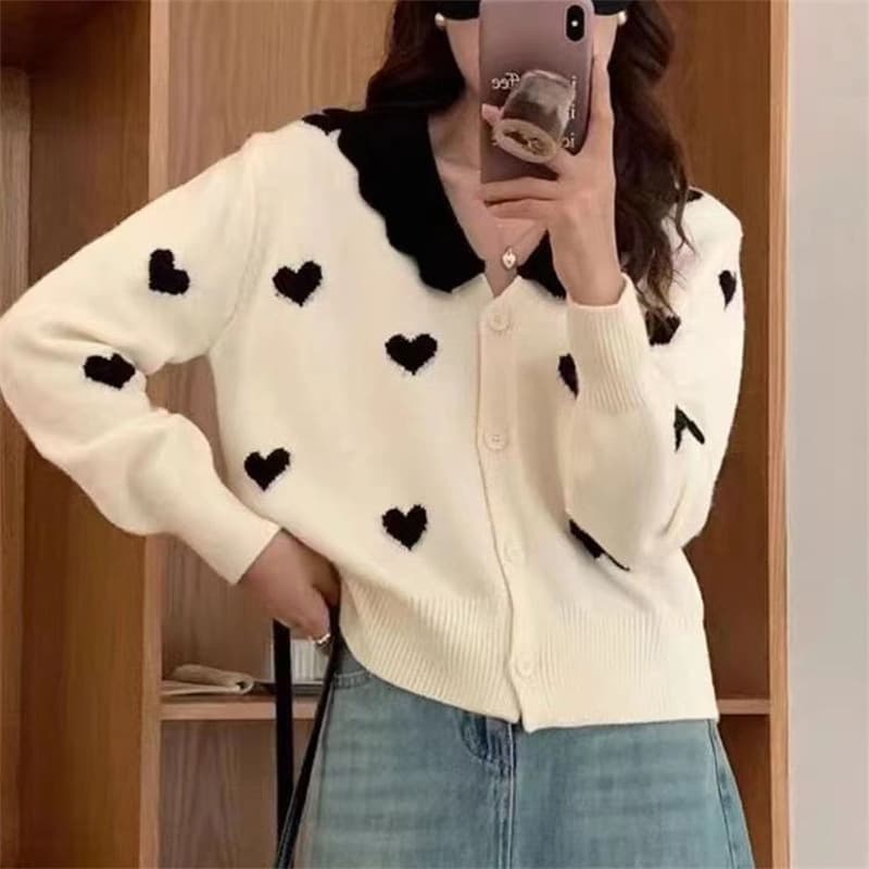 大人かわいい服 ハート柄襟付きニットカーディガン