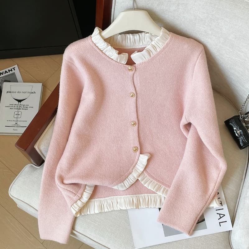 大人かわいい服 フリル襟付きショート丈ニットカーディガン