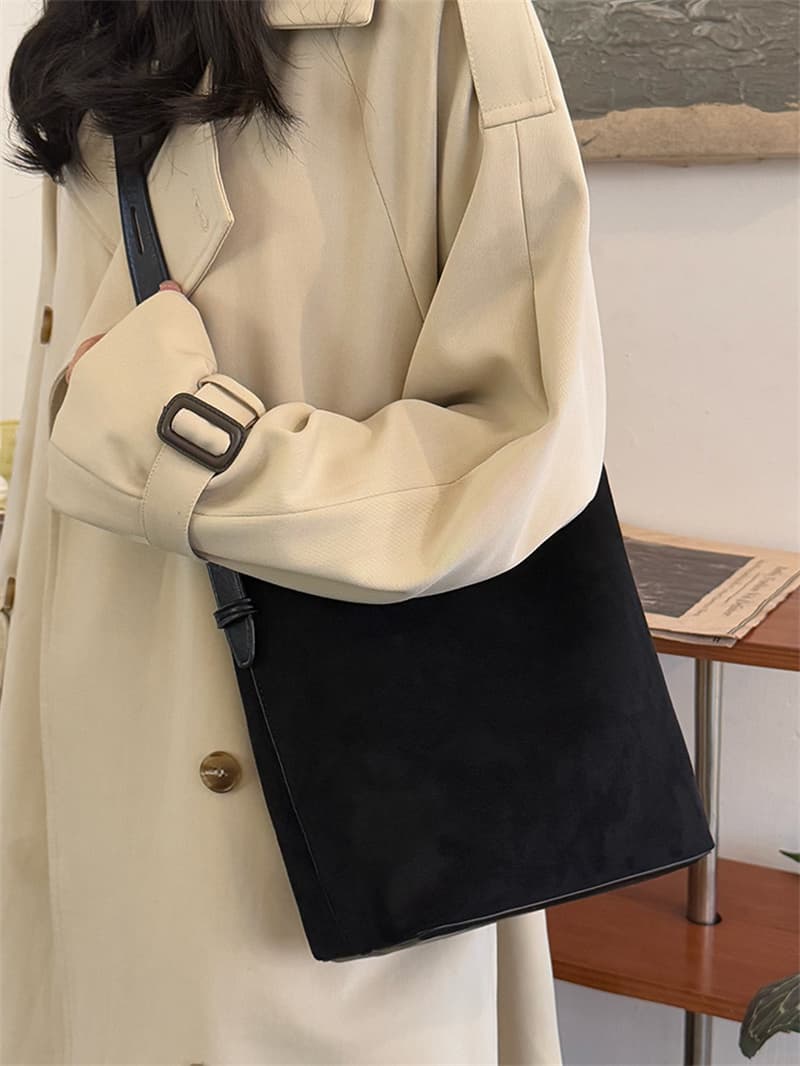 大人かわいい服 新作スエード調バッグ 肩掛け斜め掛け両用 大人上品