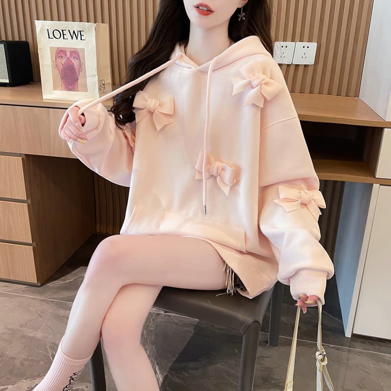 大人かわいい服 立体リボン付きゆったりパーカー
