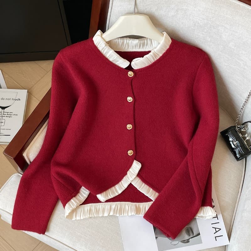 大人かわいい服 フリル襟付きショート丈ニットカーディガン