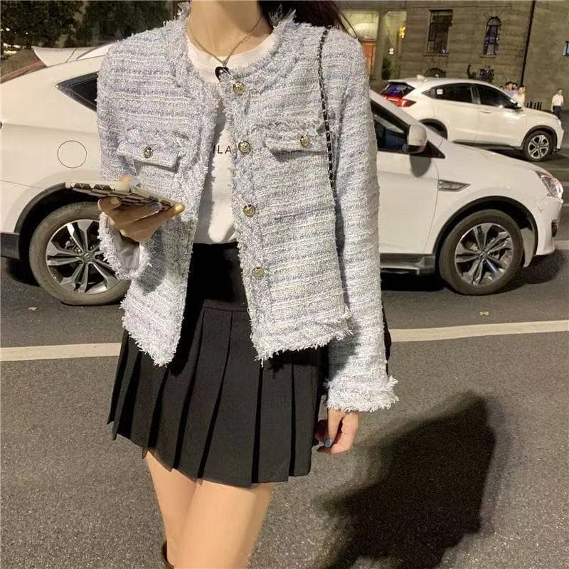大人かわいい服 フリンジツイード丸襟ノーカラージャケット