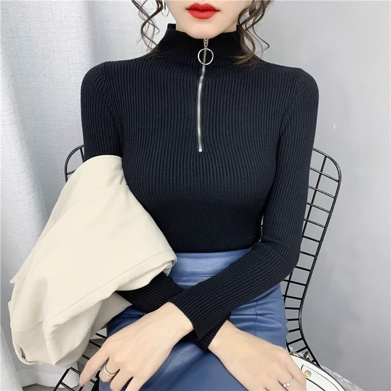 大人かわいい服 リング付きジップハイネックリブニットトップス